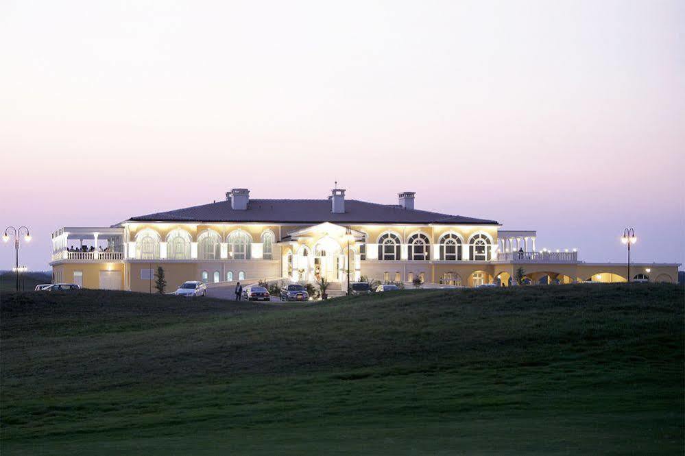 Lighthouse Apartments And Villas Baltsjik Eksteriør bilde